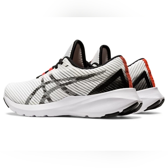 ASICS Versablast White and Black Womens Running Gym Lace Up Sneakers Size 10 - Picture 4 of 9